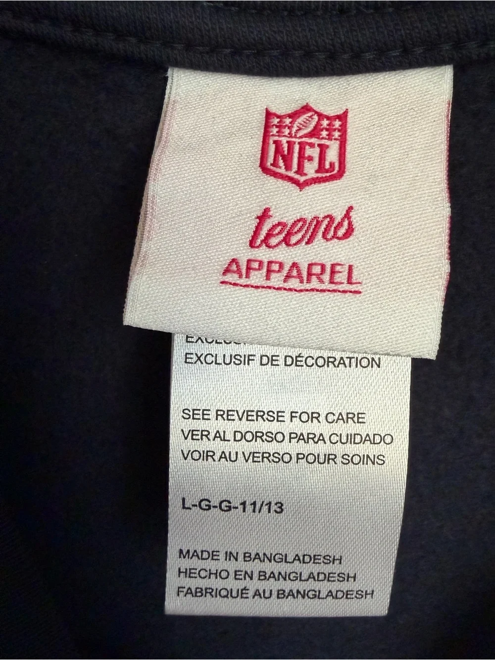 Chicago Bears Navy Cropped Teen Sweatshirt. Size Large. NWT.